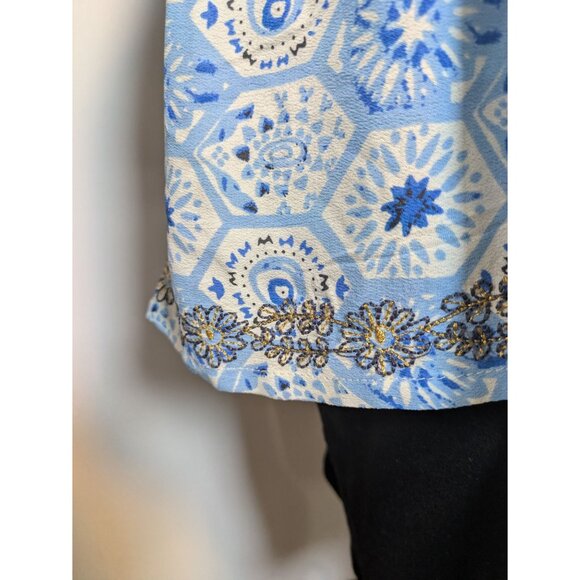 Lovers & Friends V-Neck Boho Mini Dress Blue & White Floral Print, SIze M - Picture 5 of 10